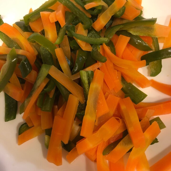 離乳食完了期 にんじんとピーマンの塩きんぴら レシピ 作り方 By ズボラでもおいしいごはんが食べたい 楽天レシピ 離乳食完了期 にんじんとピーマンの塩きんぴら レシピ 作り方 By ズボラでもおいしいごはんが食べたい 楽天レシピ
